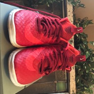 Men’s Nike Red Training Shoes (10.5)
